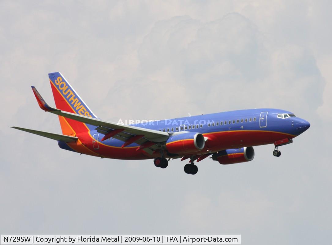 N729SW, 1999 Boeing 737-7H4 C/N 27861, Southwest 737-700
