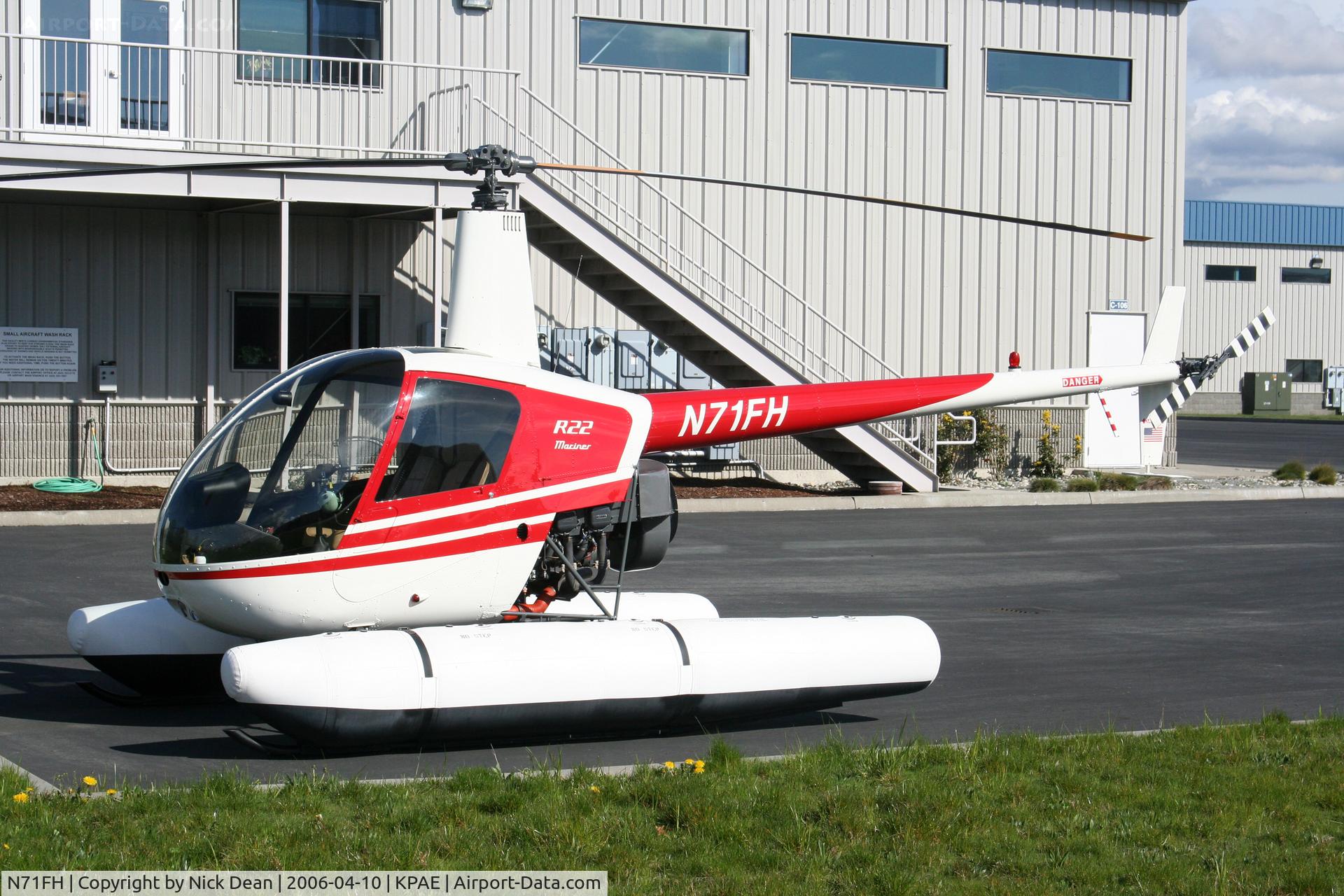 N71FH, 1991 Robinson R22 MARINER C/N 1724M, KPAE