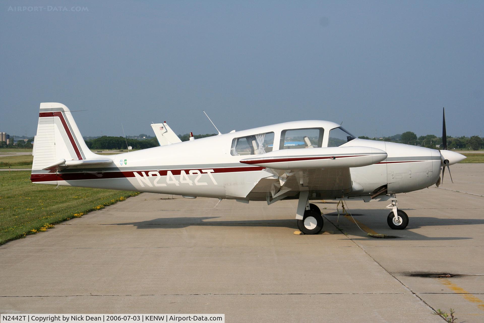 N2442T, 1962 Navion Rangemaster G C/N NAV-4-2442, KENW