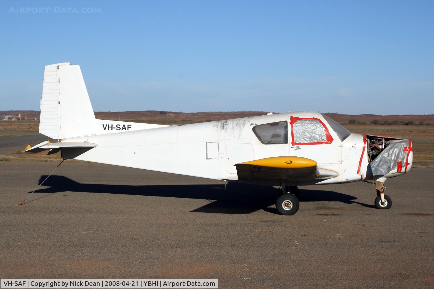VH-SAF, SIAI-Marchetti S-205-20F C/N 4-172, YBHI