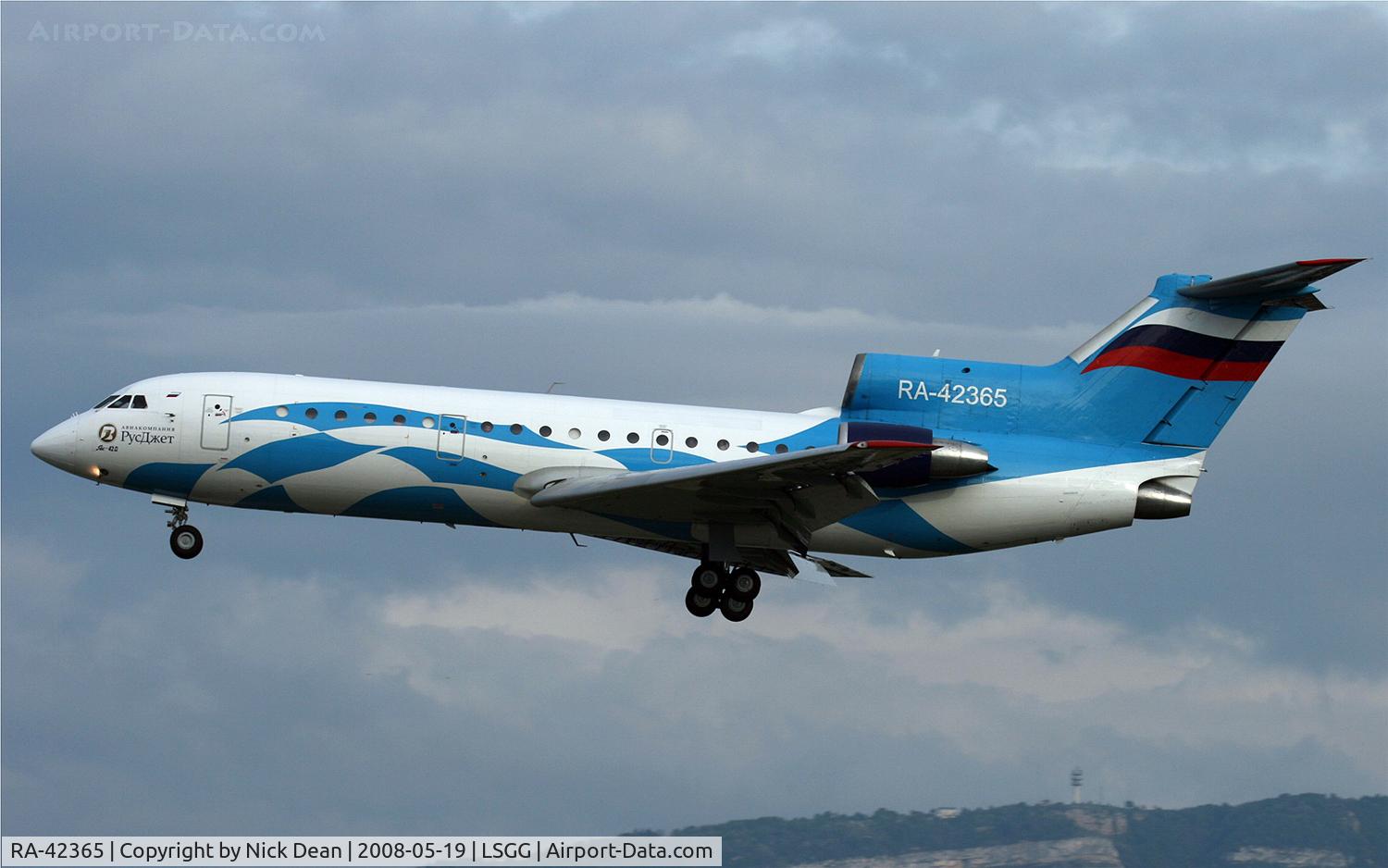 RA-42365, 1989 Yakovlev Yak-42D C/N 4520424811447, LSGG