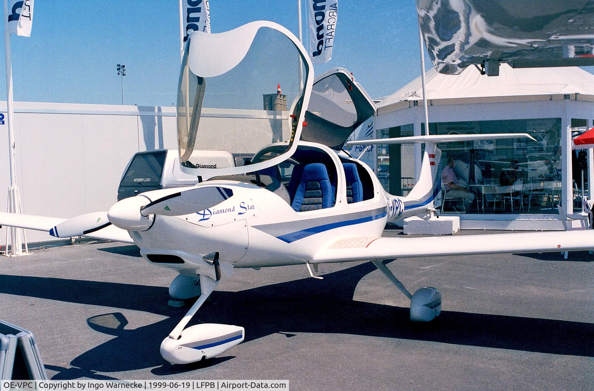 OE-VPC, 1997 Diamond DA-40 Diamond Star C/N 40.001, Diamond (HOAC) DA-40 Diamond Star prototype at the Aerosalon 1999, Paris