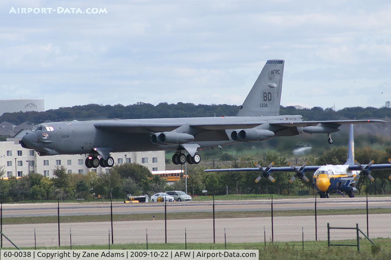 60-0038, 1960 Boeing B-52H Stratofortress C/N 464403, Arriving at the Alliance Airshow 2009