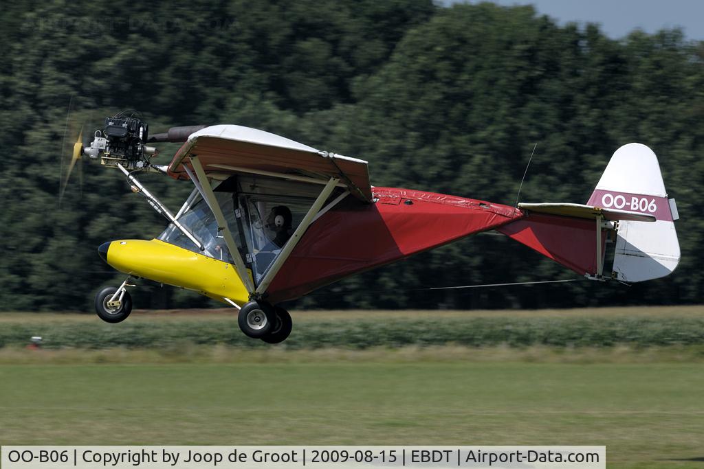 OO-B06, Ultralair Weedhopper AX-3 C/N C3023096, arrival for the old timer fly in.