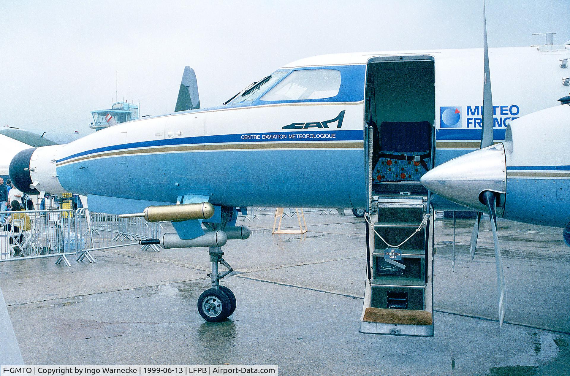 F-GMTO, 1975 Swearingen SA-226AT Merlin IVA C/N AT-031, Fairchild / Swearingen SA-226 AT Merlin IVA meteorological aircraft at the Aerosalon 1989 Paris