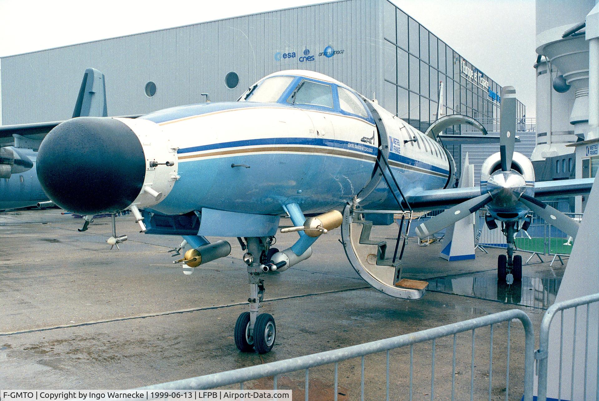 F-GMTO, 1975 Swearingen SA-226AT Merlin IVA C/N AT-031, Fairchild / Swearingen SA-225-AT meteorological aircraft at the Aerosalon 1989 Paris