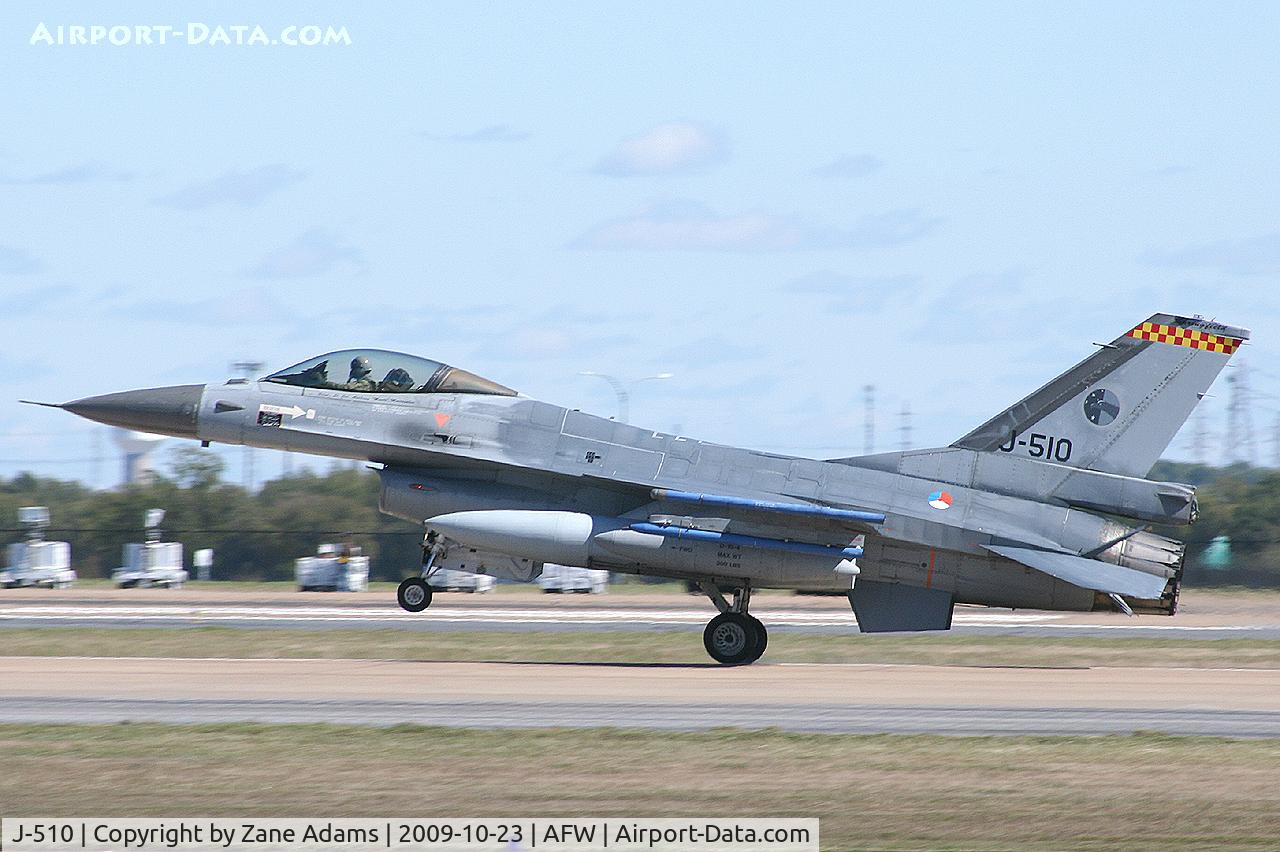 J-510, 1987 Fokker F-16AM Fighting Falcon C/N 6D-149, Royal Netherlands Air Force F-16 landing at the 2009 Alliance Airshow
