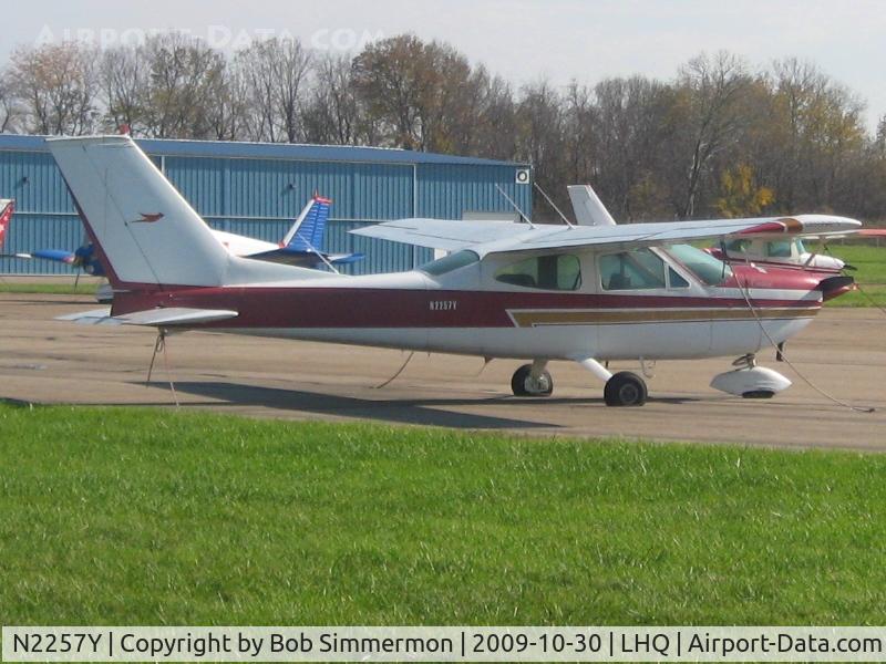 N2257Y, 1967 Cessna 177 Cardinal C/N 17700057, On the ramp at Lancaster, Ohio