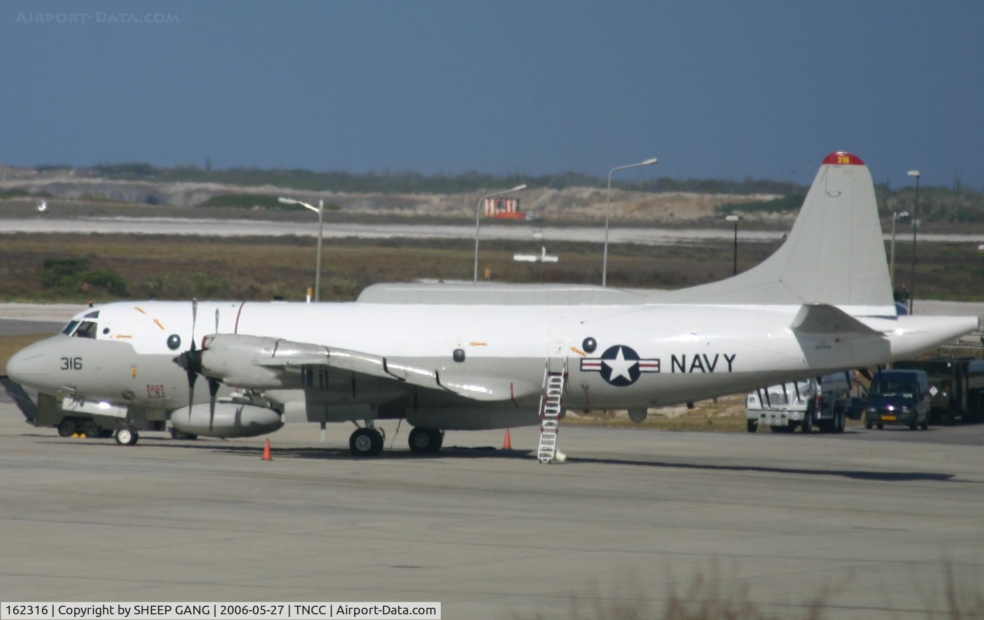 162316, Lockheed P-3C Orion C/N 285G-5790, being prep for a patrol