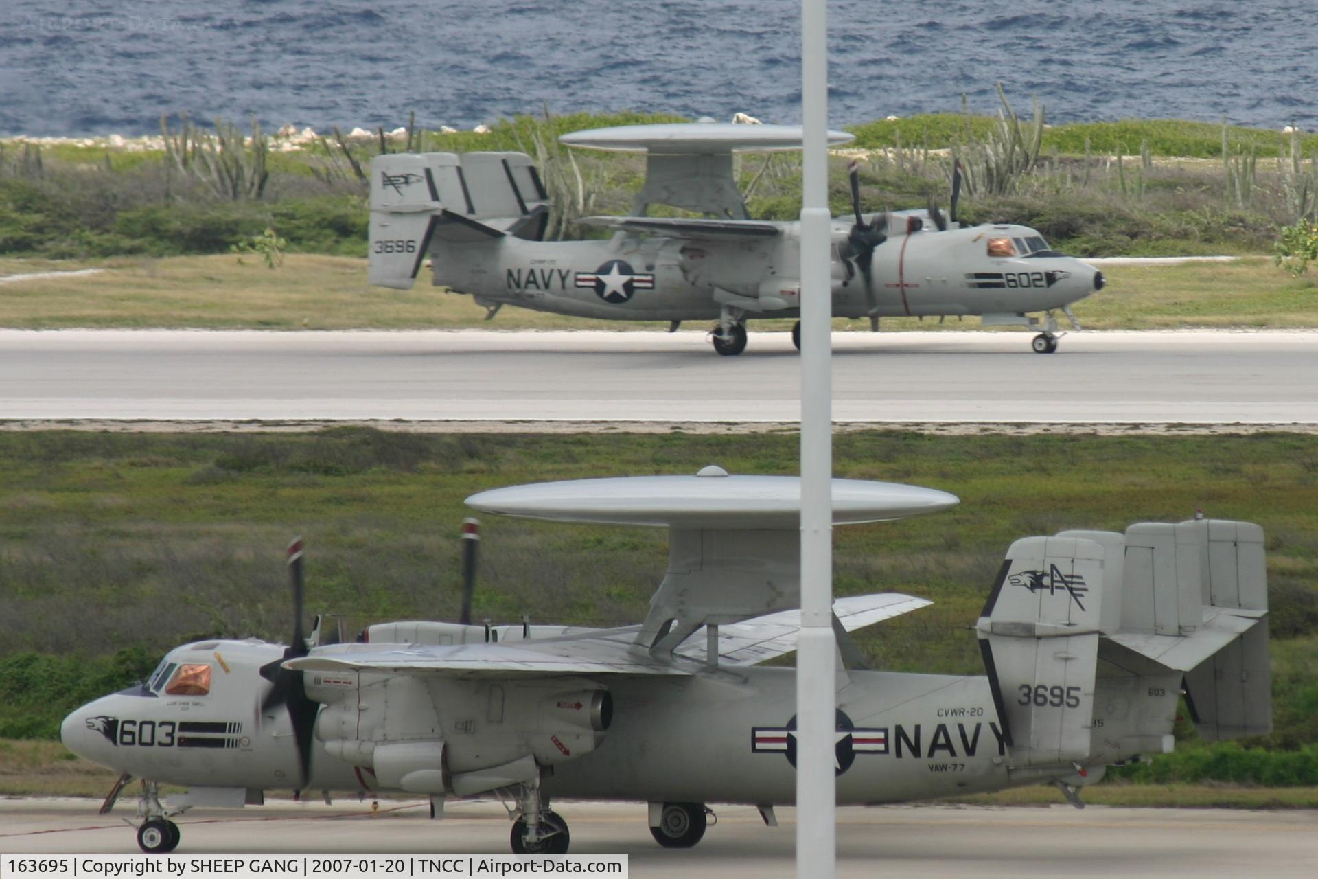 163695, Grumman E-2C Hawkeye Group 1 C/N A135, two warbirds returning from patrol. and doing some flybysssss