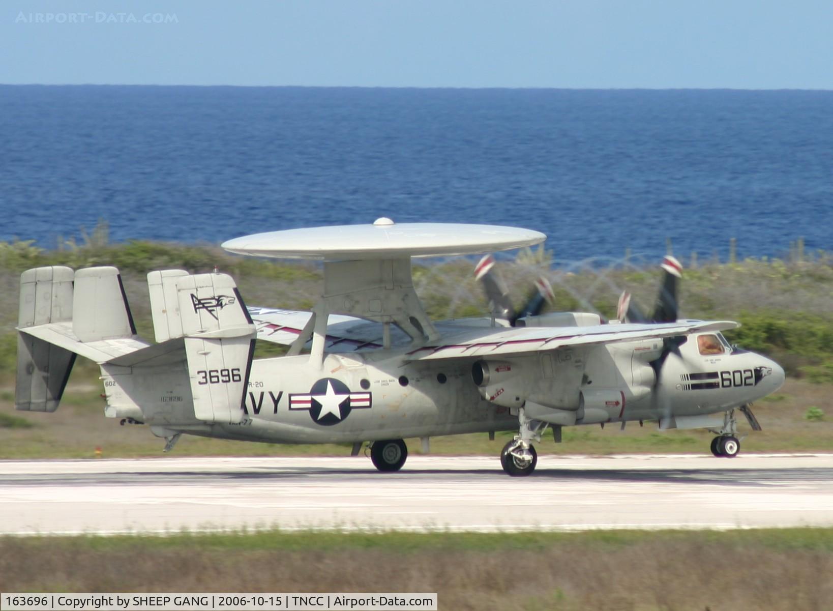 163696, Grumman E-2C Hawkeye Group 1 C/N A132, it seem like i have alot of blades. but its just air quality