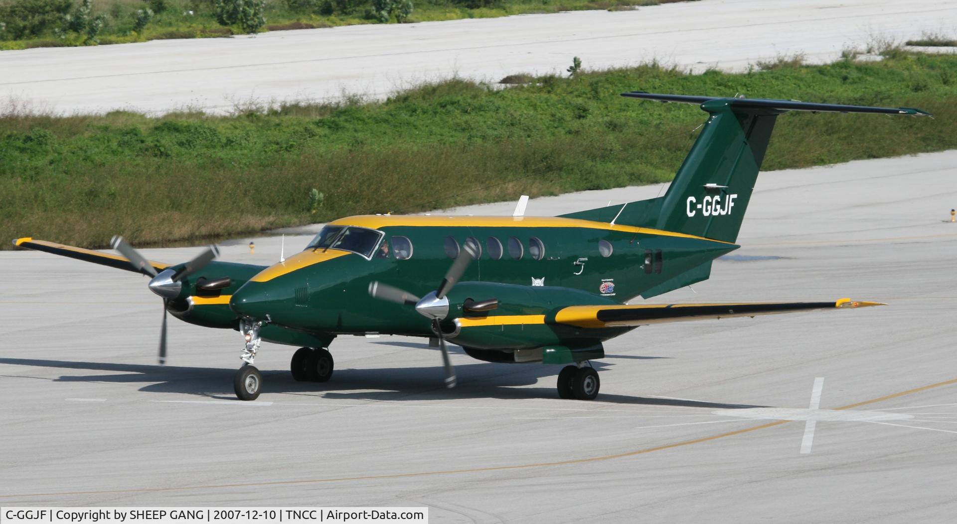 C-GGJF, 1981 Beech B200 King Air C/N BB-939, Its a nice color canadian visitor