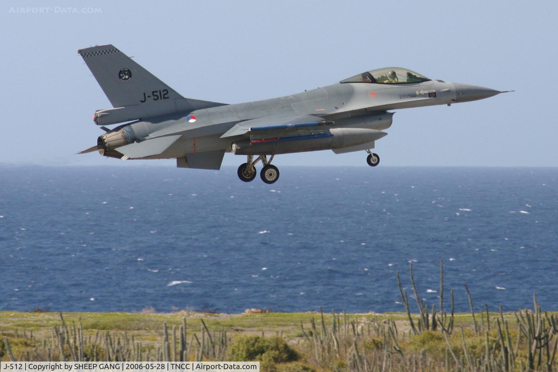 J-512, Fokker F-16AM Fighting Falcon C/N 6D-151, having a nice flair