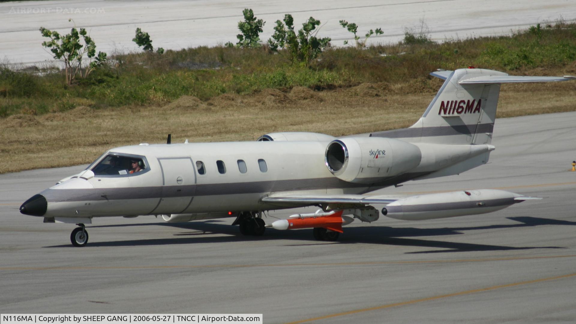 N116MA, 1977 Gates LearJet 36A C/N 029, this aircraft has some strange stuff below it's wings.