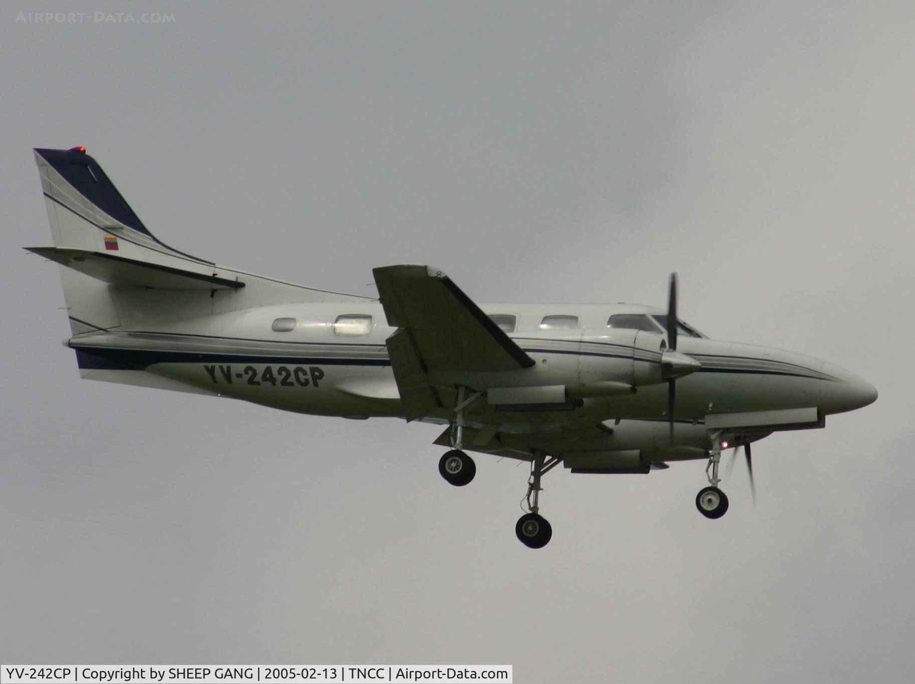 YV-242CP, Swearingen SA226-T Merlin IIIB C/N T-357, landing at tncc