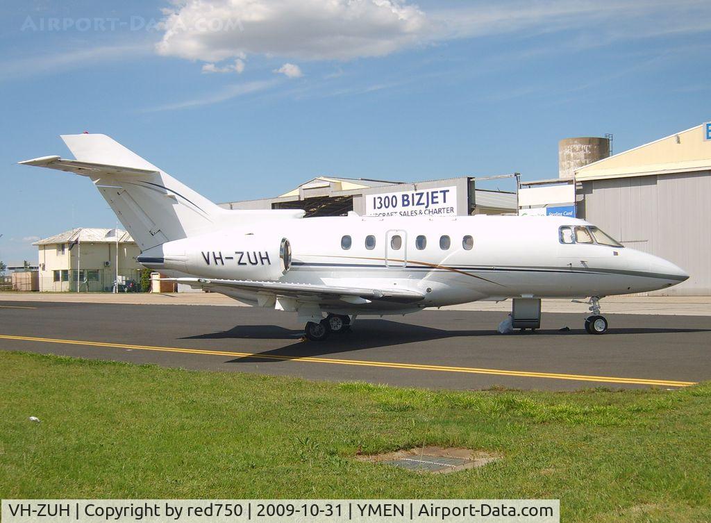 VH-ZUH, 1998 Raytheon Hawker 800XP C/N 258366, Hawker 800XP