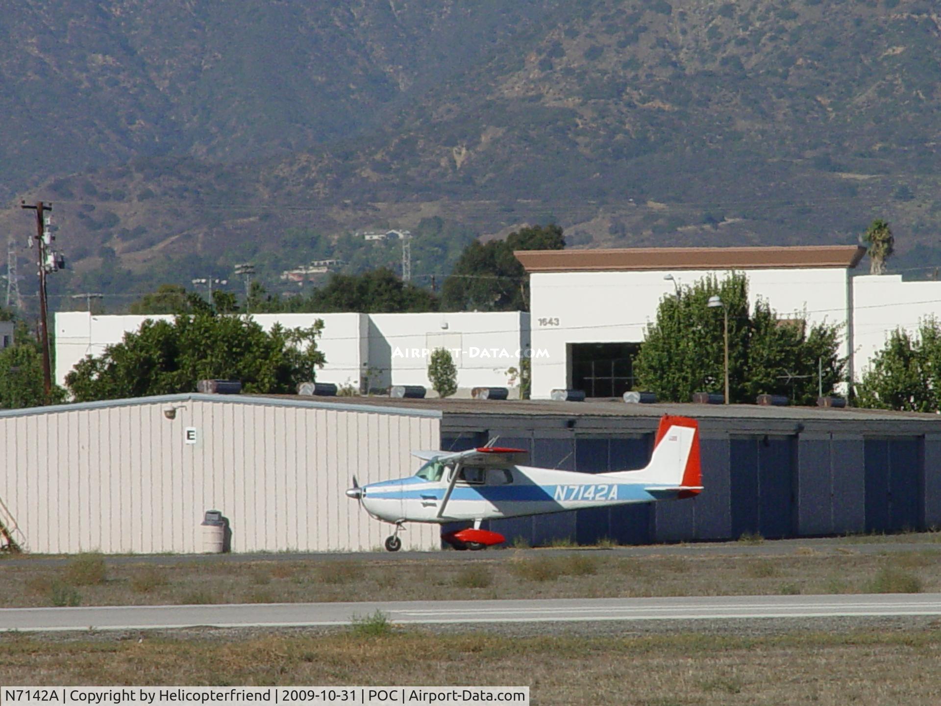 N7142A, 1956 Cessna 172 C/N 29242, Rolling out after touchdown on 8R