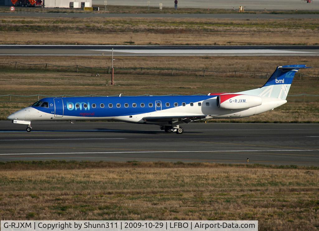 G-RJXM, 2000 Embraer ERJ-145MP (EMB-145MP) C/N 145216, Arriving rwy 32L