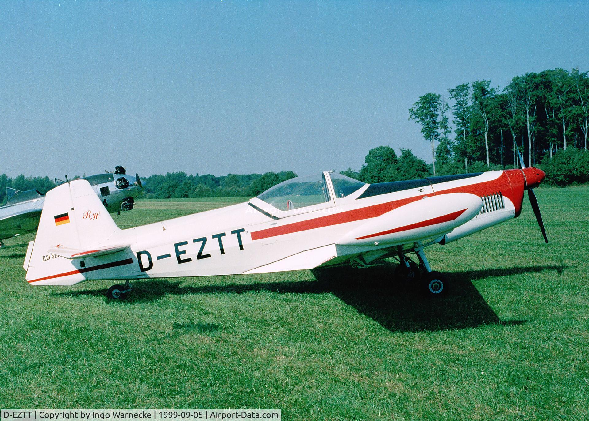 D-EZTT, Zlin Z-526AFS Acrobat C/N 1211, Zlin Z-526AFS at the 1999 Langenfeld airshow