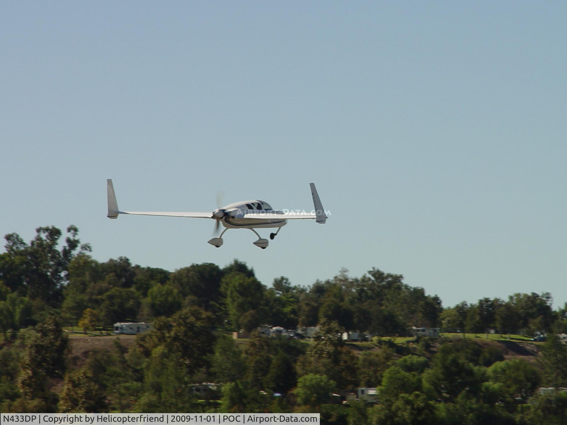 N433DP, 2003 Co-Z Cozy Mark IV C/N MK-0433, Westbound from 26R, front wheel retracting