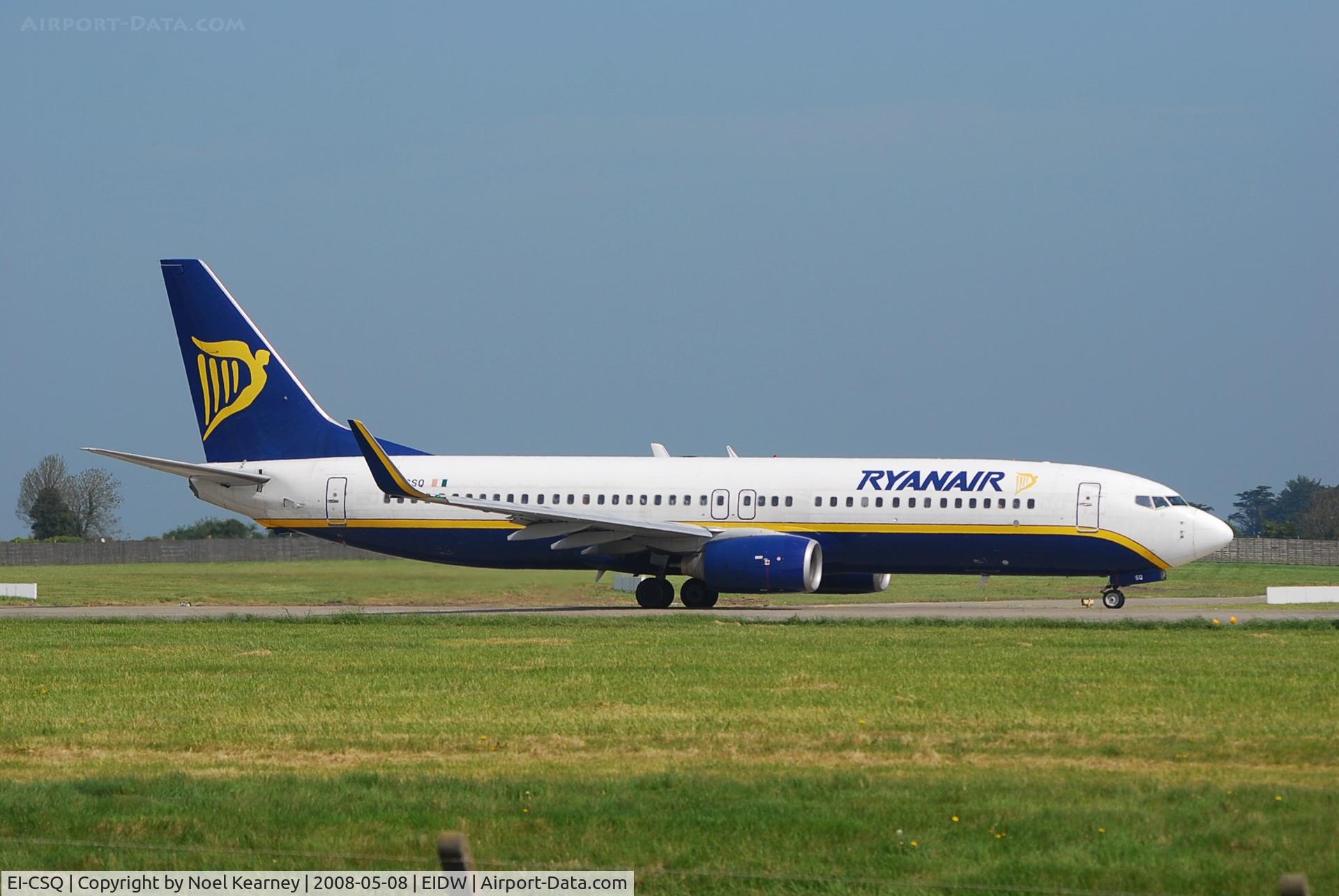 EI-CSQ, 2001 Boeing 737-8AS C/N 29930, Departing off Rwy 10