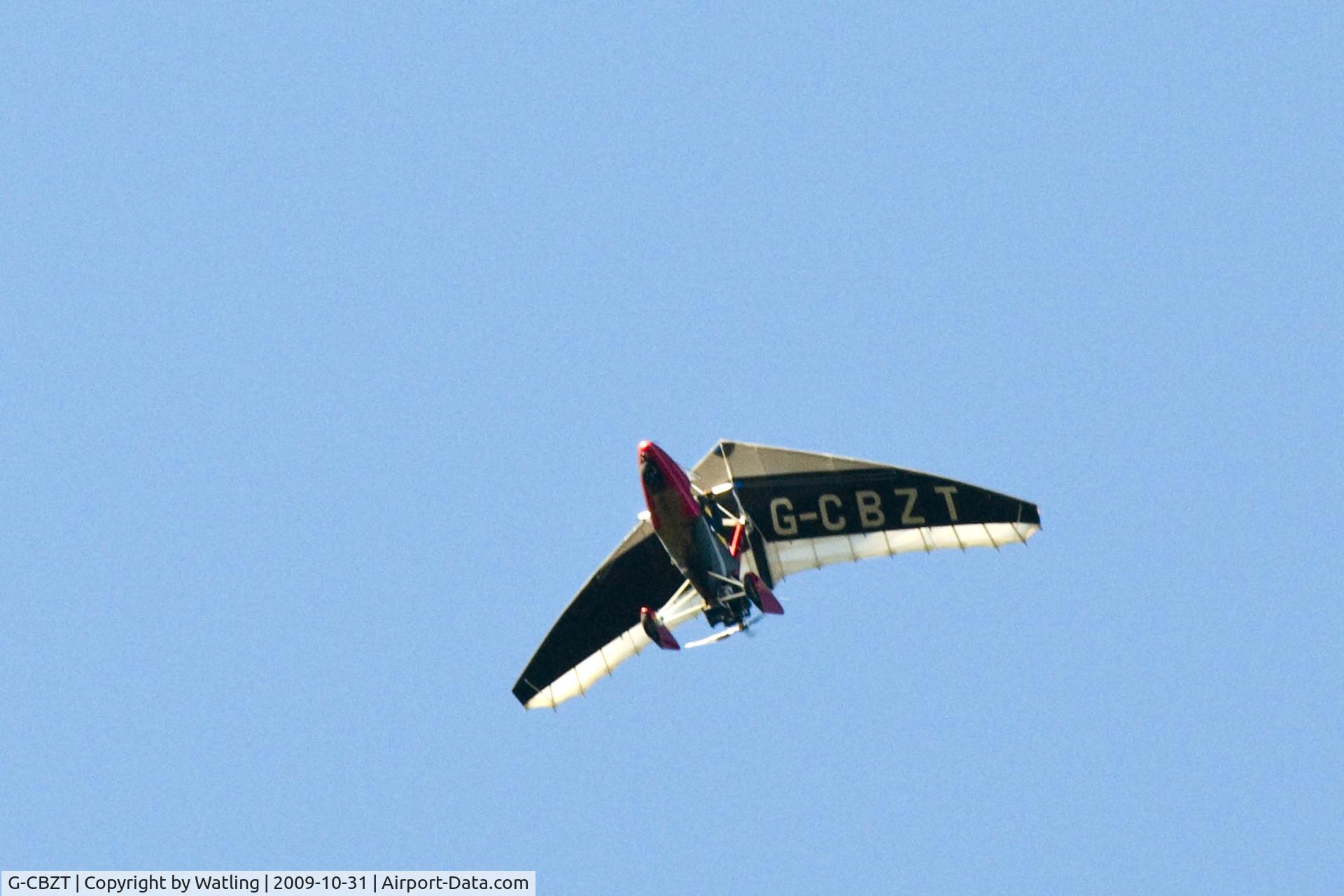 G-CBZT, 2003 Pegasus Quik C/N 7936, in flight