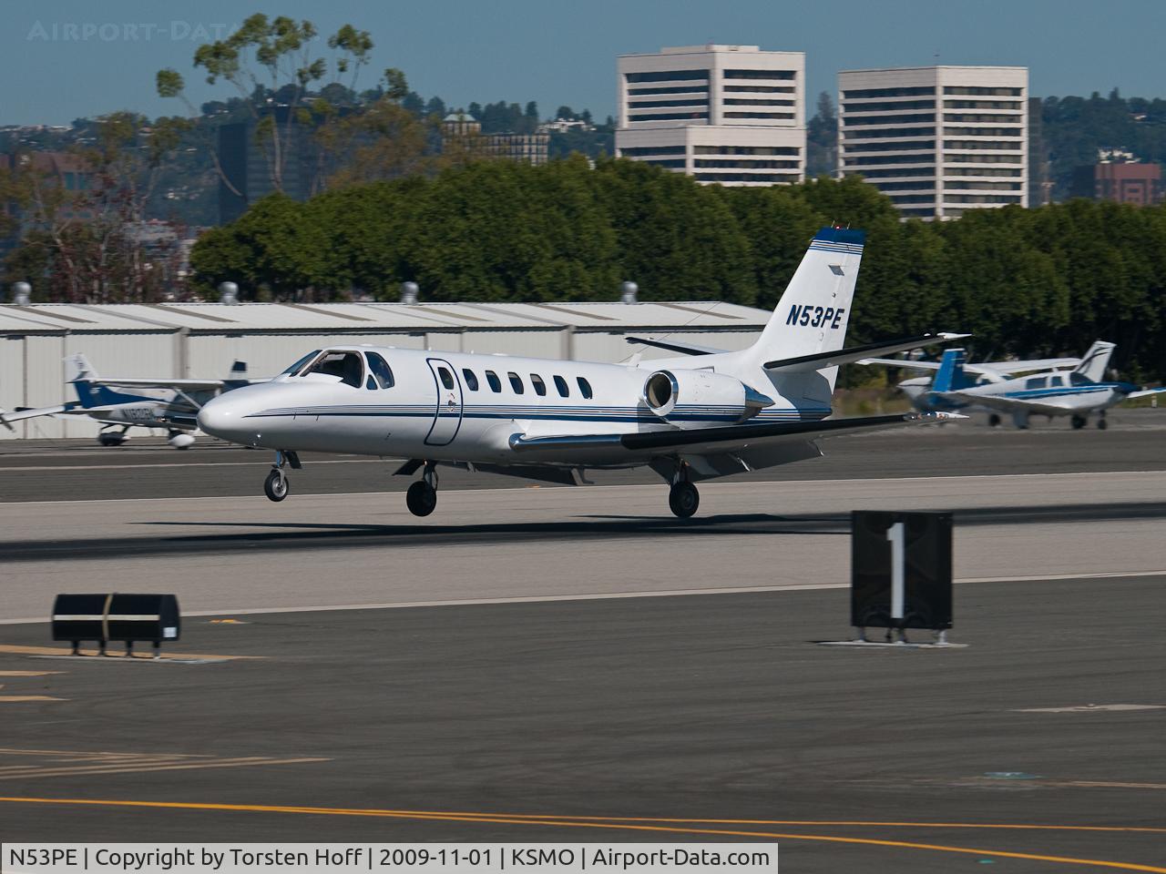 N53PE, 1998 Cessna 560 C/N 560-0464, N53PE arriving on RWY 21