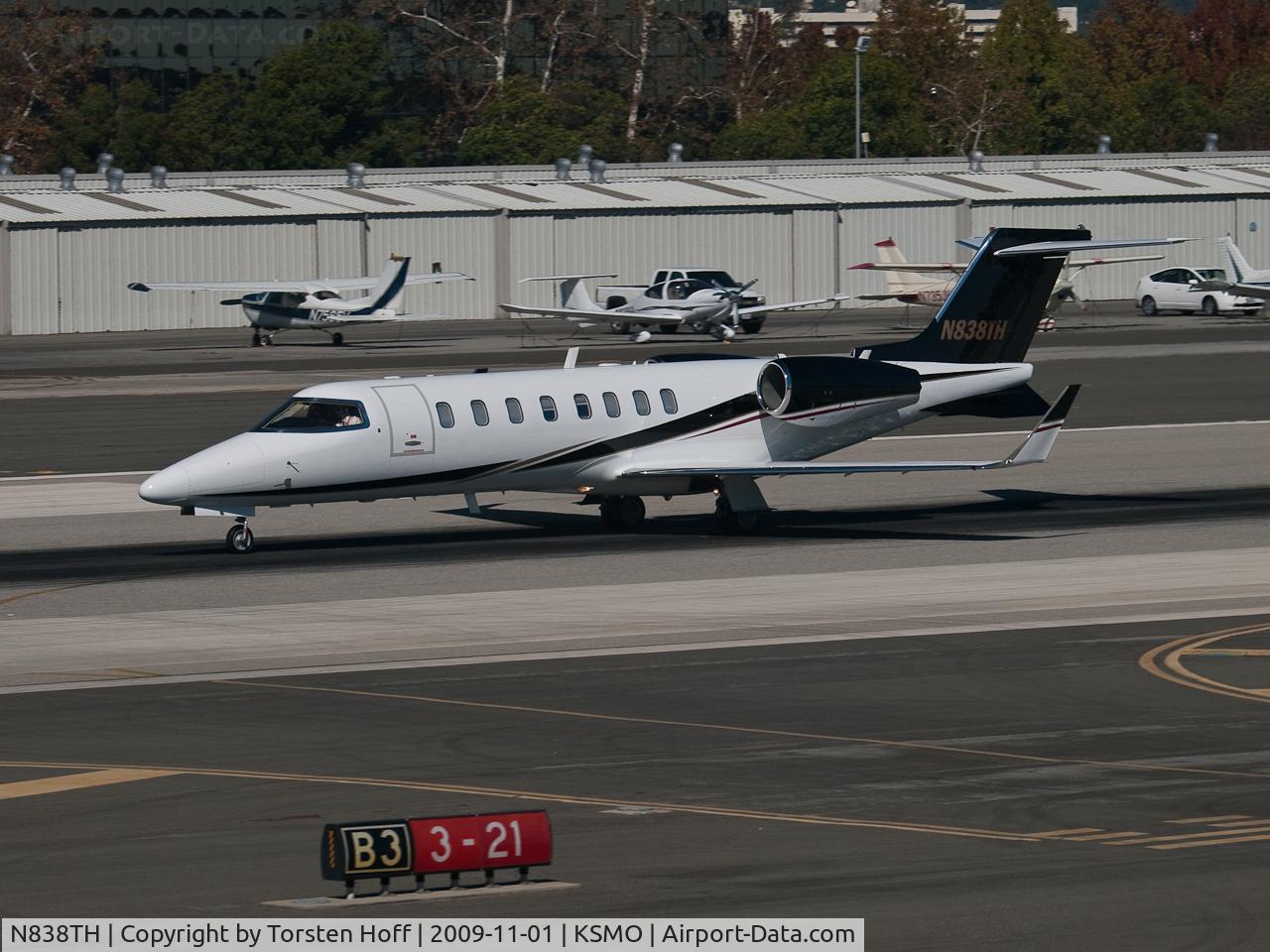 N838TH, 2000 Learjet 45 C/N 027, N838TH departing from RWY 21