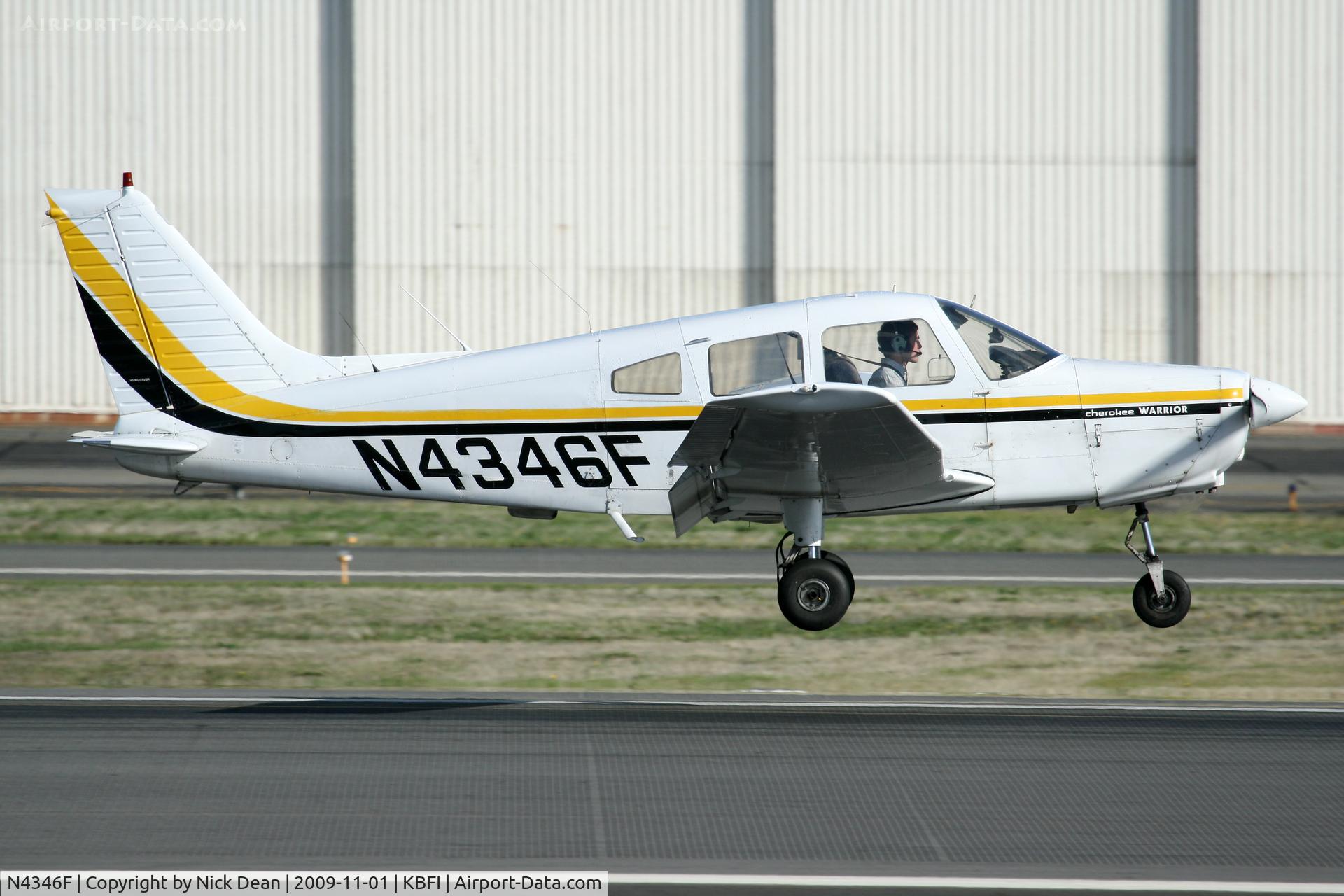 N4346F, 1976 Piper PA-28-151 C/N 28-7715022, KBFI