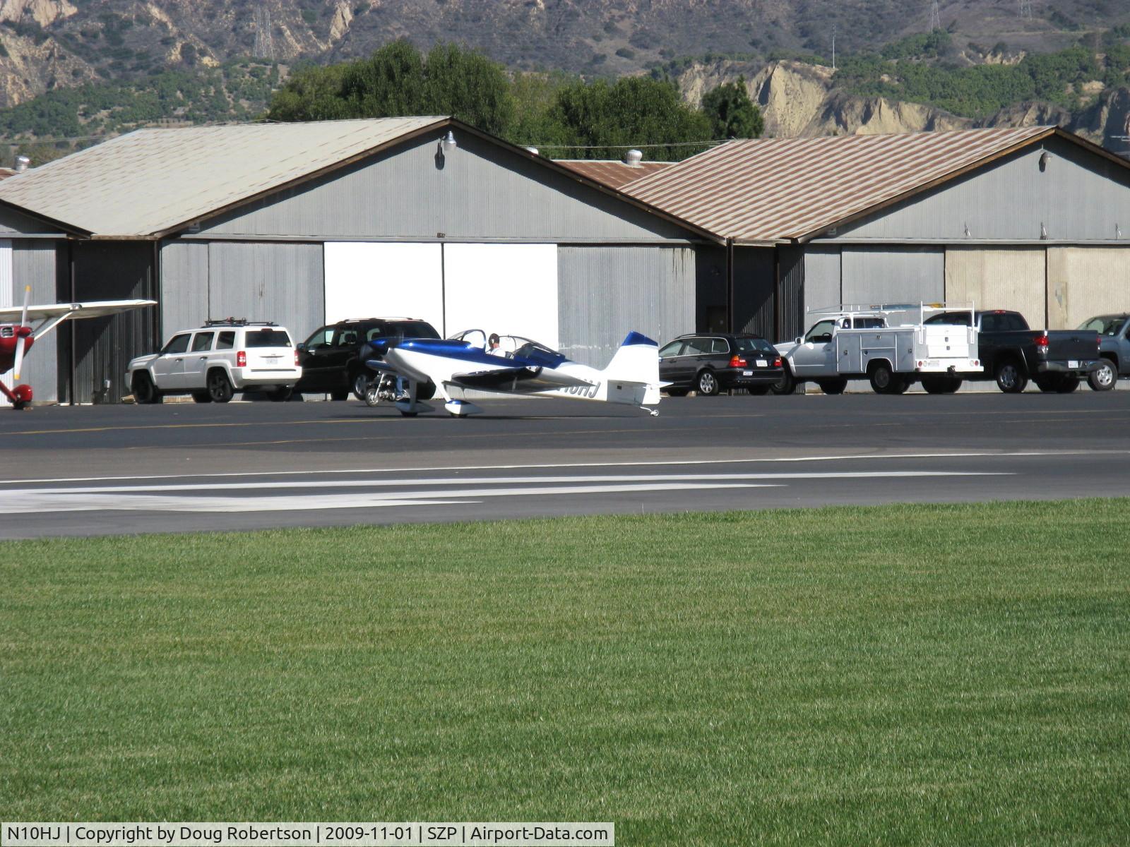 N10HJ, 2006 Vans RV-6 C/N 21622, 2006 Gerhardt VAN's RV-6, Lycoming IO-360-A3B6D 200 Hp, taxi to Rwy 04