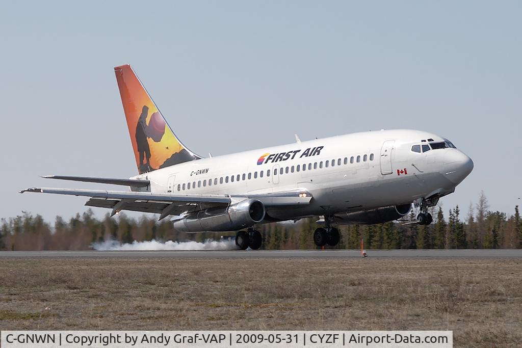 C-GNWN, Boeing 737-210C C/N 21067, First Air 737-200