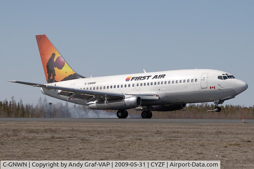 C-GNWN, Boeing 737-210C C/N 21067, First Air 737-200