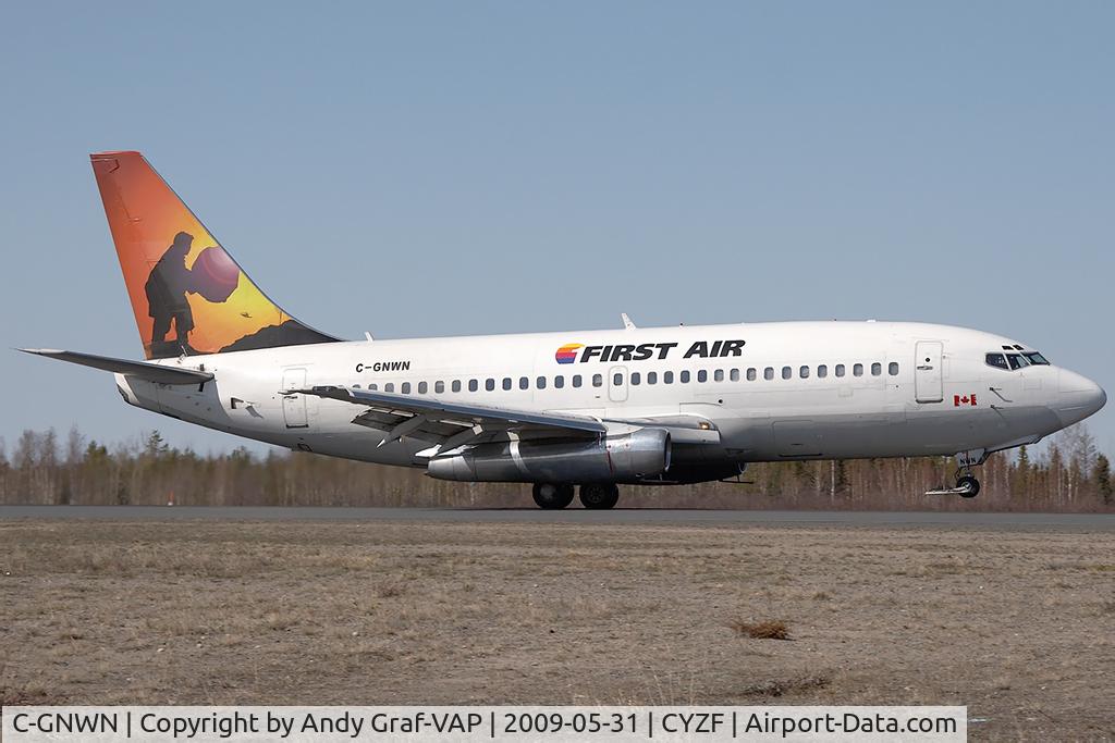 C-GNWN, Boeing 737-210C C/N 21067, First Air 737-200