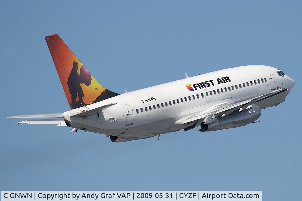 C-GNWN, Boeing 737-210C C/N 21067, First Air 737-200