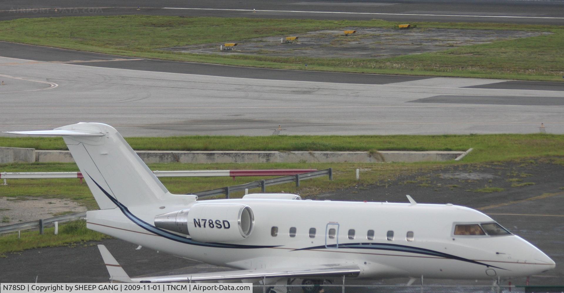 N78SD, 2000 Bombardier Challenger 604 (CL-600-2B16) C/N 5469, Just arived at tncm