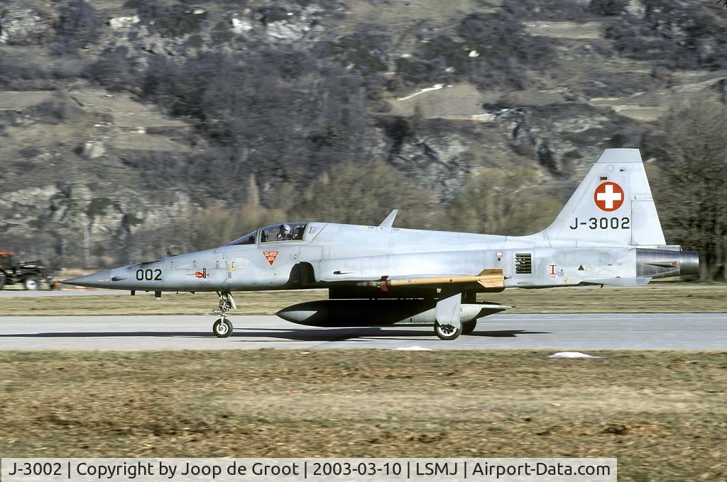J-3002, Northrop F-5E Tiger II C/N L.1002, Seen during the last Wiederholungskurs at Turtmann.