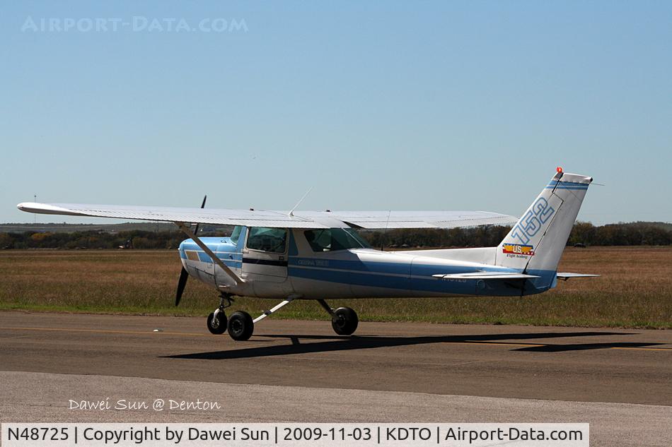 N48725, 1977 Cessna 152 C/N 15280937, Denton