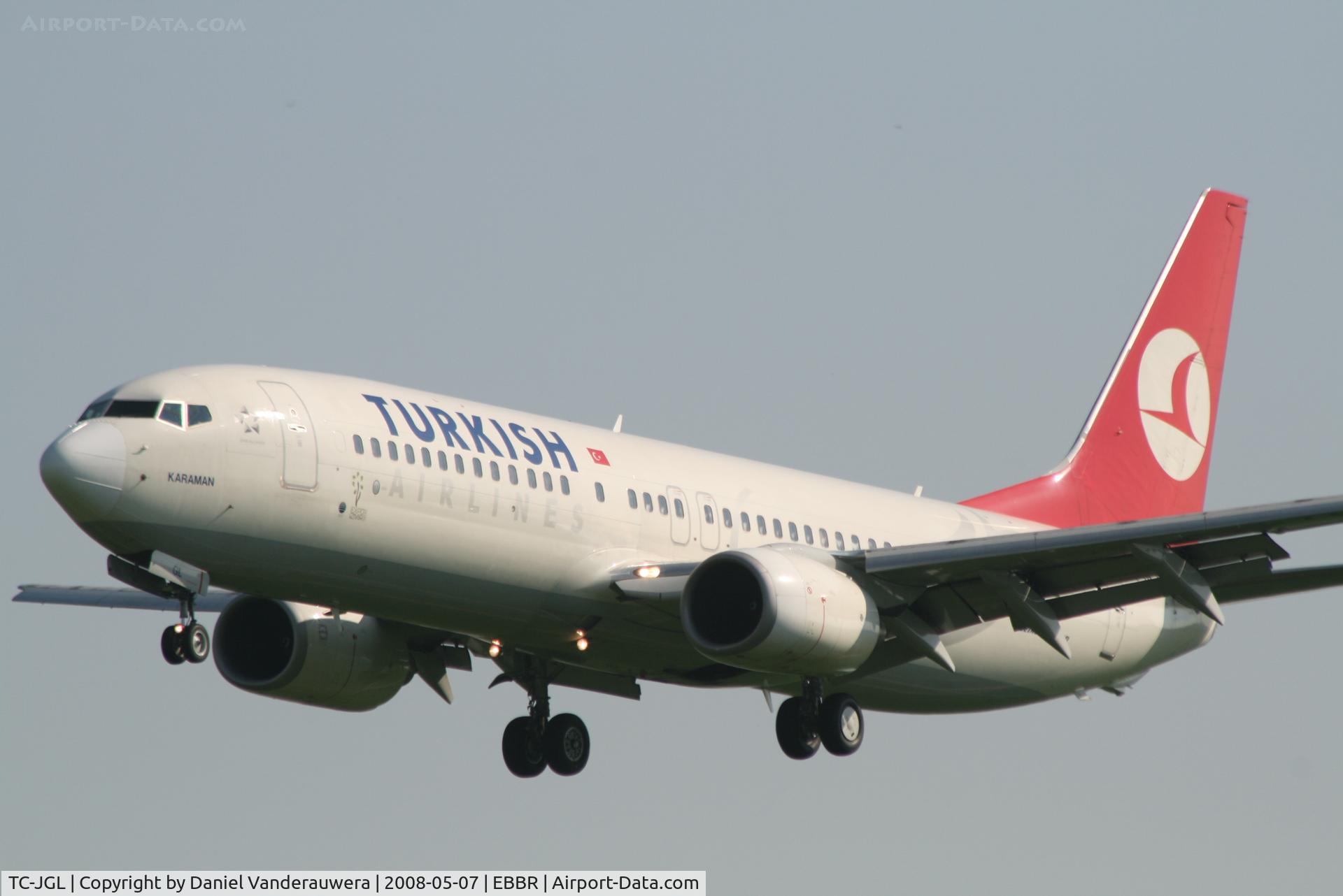 TC-JGL, 2006 Boeing 737-8F2 C/N 34410, Arrival of flight TK1937 to rwy 25L