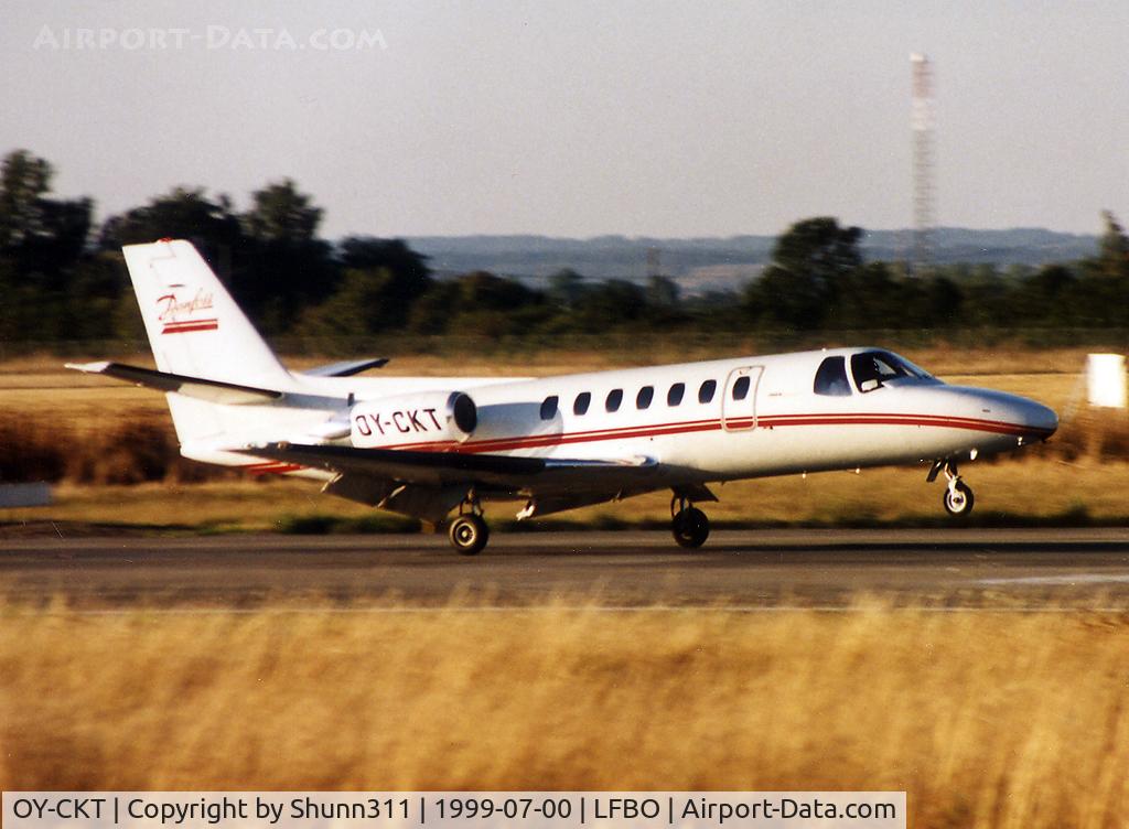 OY-CKT, 1990 Cessna 560 Citation V C/N 560-0078, Landing rwy 14R