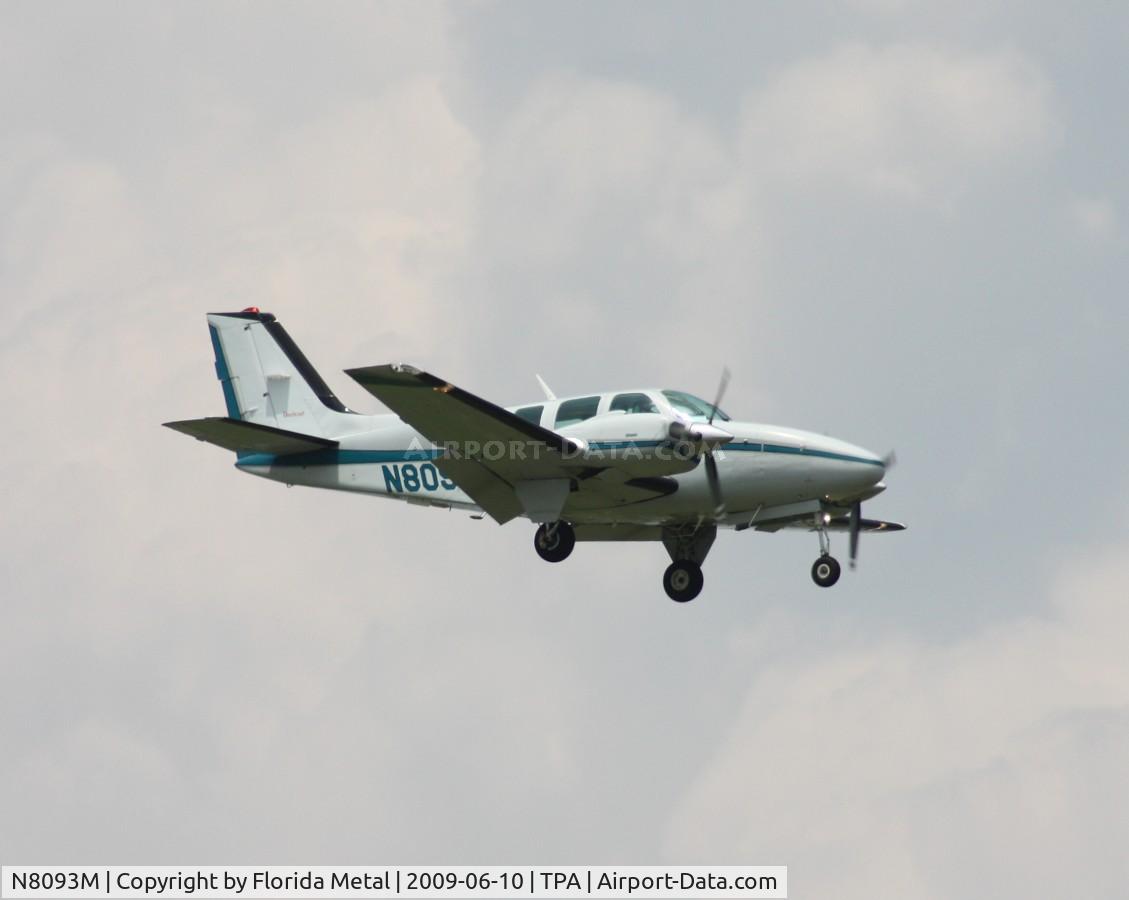 N8093M, 1993 Beech 58 Baron C/N TH-1690, Beech 58