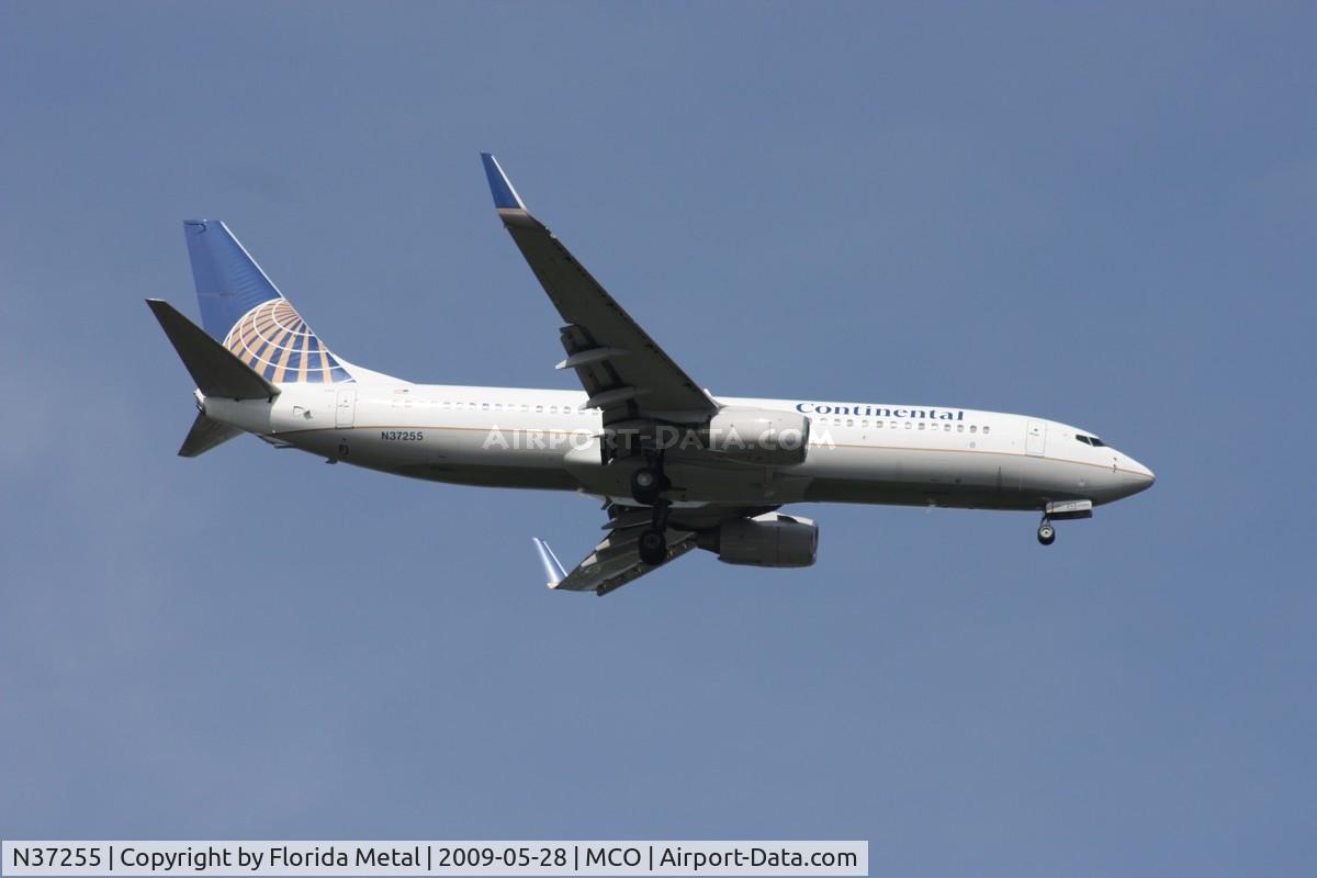N37255, 2000 Boeing 737-824 C/N 30610, Continental 737-800
