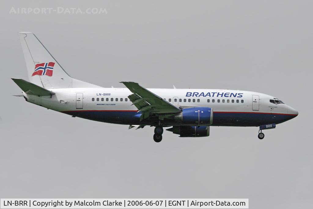 LN-BRR, 1992 Boeing 737-505 C/N 24648, Boeing 737-505 on approach to rwy 07 at Newcastle, UK.