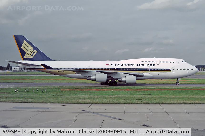 9V-SPE, 1995 Boeing 747-412 C/N 26554, Boeing 747-412 taxying to stand at London Heathrow in 2008.