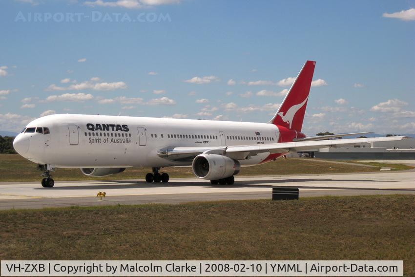 VH-ZXB, 1990 Boeing 767-336 C/N 24338, Boeing 767-336 at Melbourne International in February 2008.