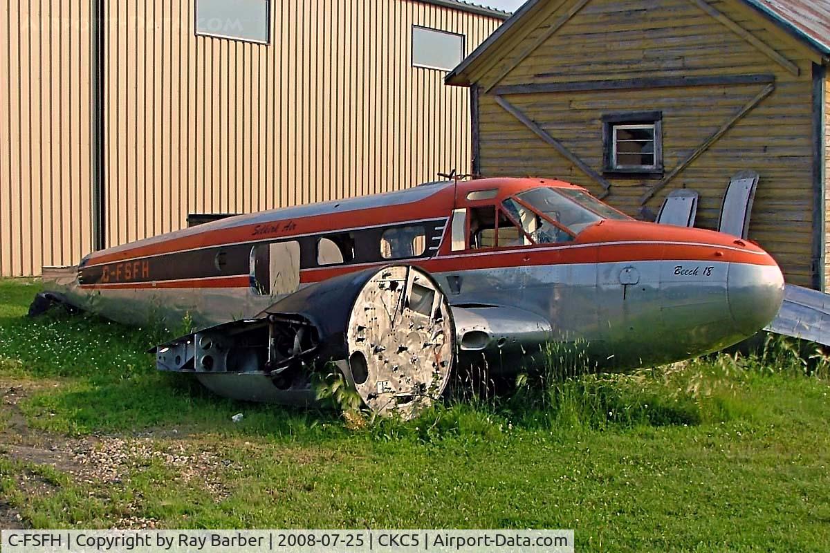 C-FSFH, 1943 Beech 3T (C-45B Expeditor) C/N 5840, Seen here in a poor condition at Selkirk Sea Plane base sill wearing Selkirk Air tiles.