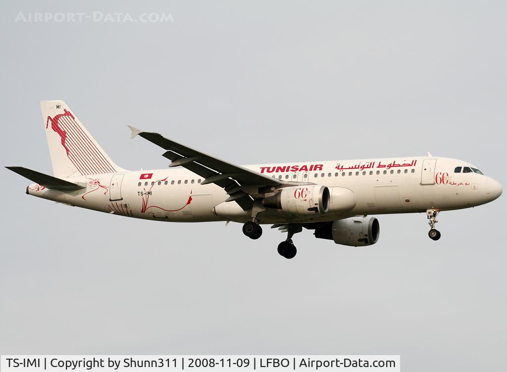 TS-IMI, 1994 Airbus A320-211 C/N 0511, Landing rwy 14R in full 60th anniversary c/s...