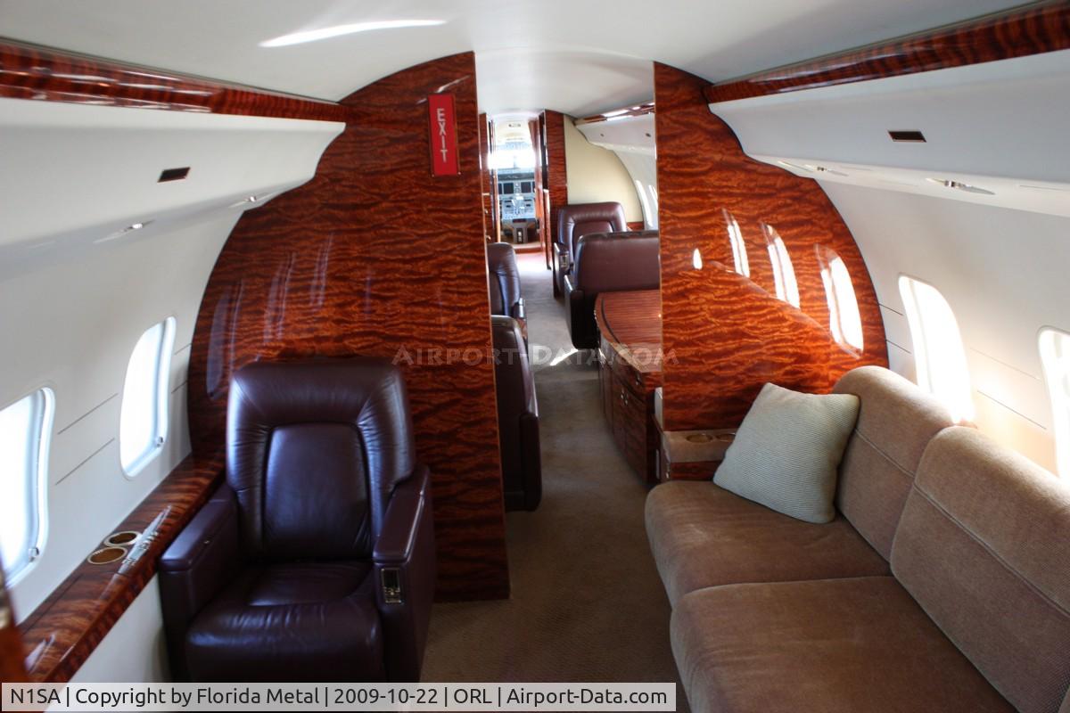 N1SA, 2001 Bombardier BD-700-1A10 Global Express C/N 9100, BD-700