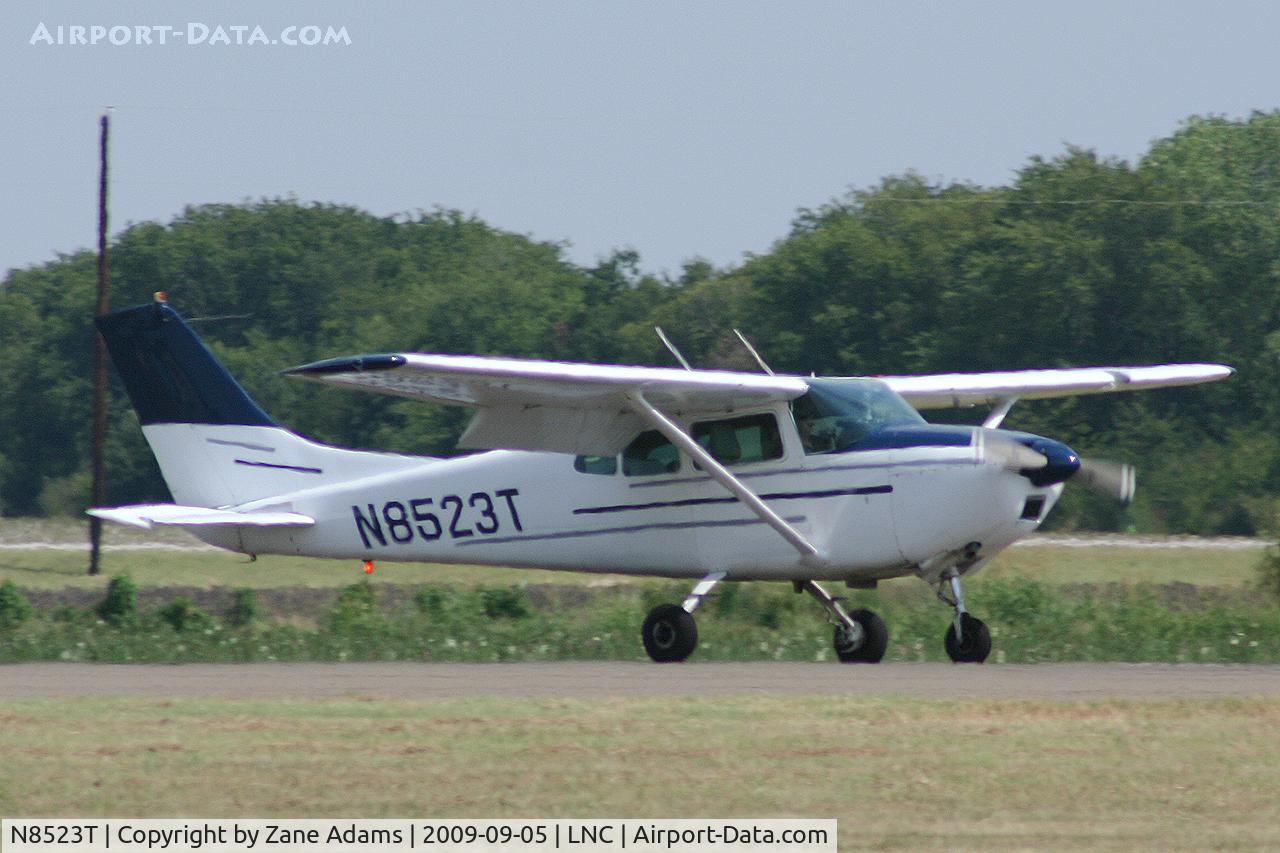 N8523T, 1959 Cessna 182C Skylane C/N 52423, At Lancaster Airport, Texas