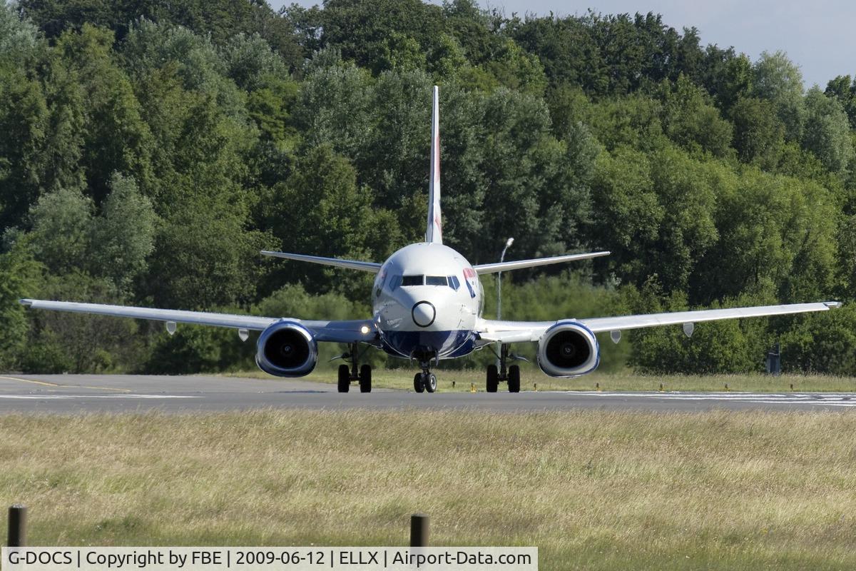 G-DOCS, 1992 Boeing 737-436 C/N 25852, line up RW24