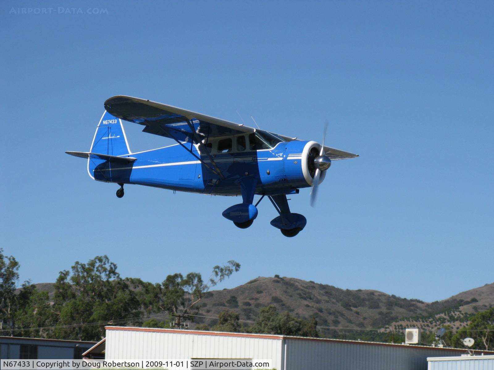 N67433, 1942 Howard Aircraft DGA-15P C/N 563, 1942 Howard DGA-15P Archibald 'B', P&W R-985 Wasp Jr. 450 Hp, formerly based at SZP, flap landing Rwy 04